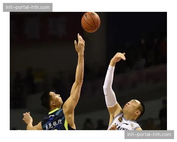 更衣室领袖：揭秘韩德君在辽宁队内的角色与影响力