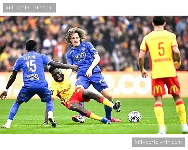 花絮：朗斯主场博拉尔特-德勒利球场为国际媒体设置专属混合采访区