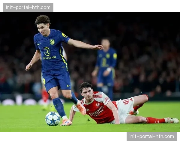 通讯:马德里举办“足球与社区”主题活动,阿尔瓦雷斯等球员参与 通讯:马德里举办“足球与社区”主题活动,阿尔瓦雷斯等球员参与