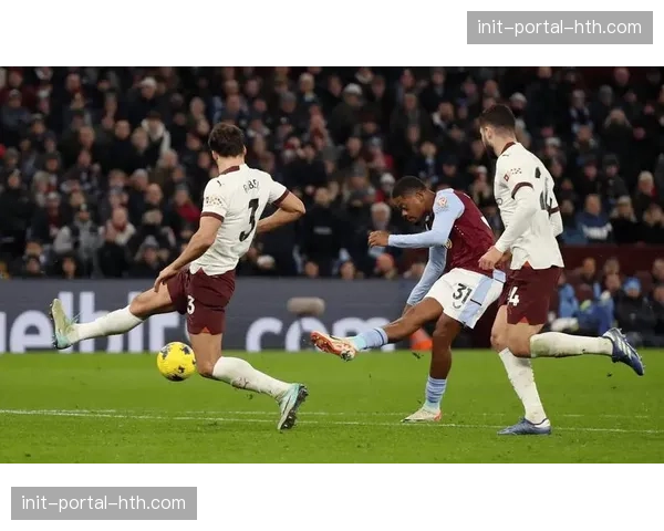 英超战报：布莱顿1-1战平水晶宫，三笘薰替补登场造点